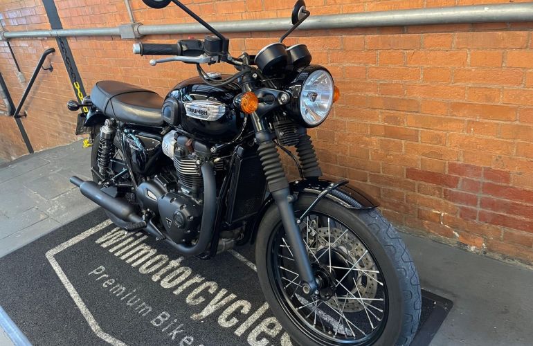 Triumph Bonneville T100 Black 900 - Foto #5