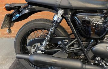 Triumph Bonneville T100 Black 900 - Foto #6