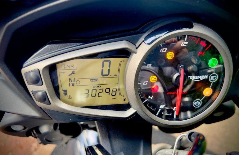 Triumph Street Triple 765 S - Foto #7