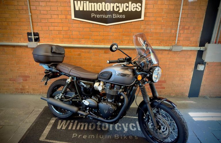 Triumph Bonneville T120 Black 1200 - Foto #1