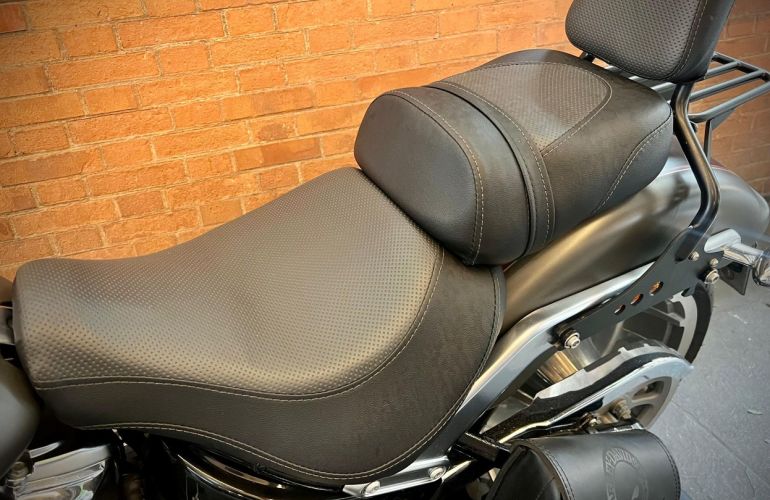 Harley-Davidson Softail Fat Boy 114 - Foto #4