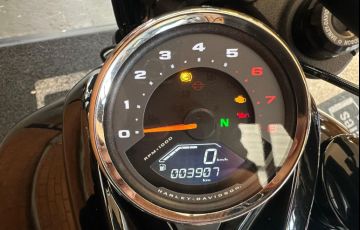 Harley-Davidson Softail Fat Bob 114 - Foto #9