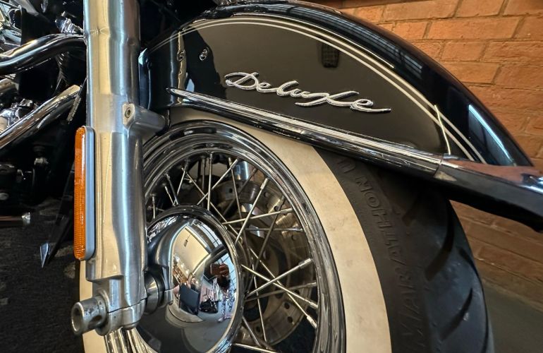 Harley-Davidson Softail Deluxe - Foto #9