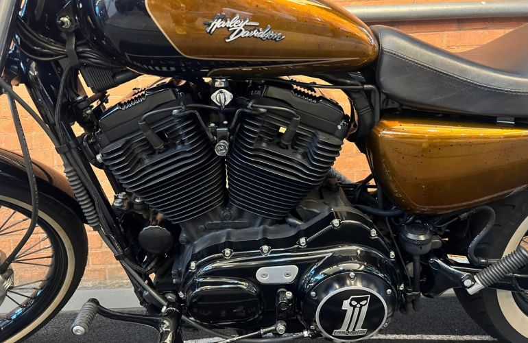 Harley-Davidson Sportster Xl 883 Custom - Foto #8