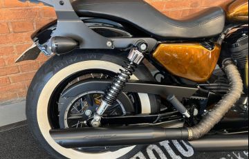 Harley-Davidson Sportster Xl 883 Custom - Foto #10