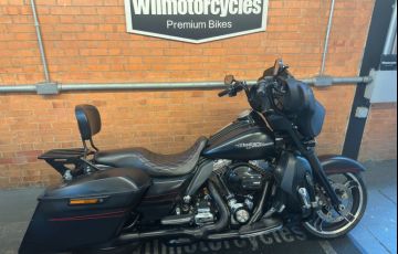 Harley-Davidson Street Glide Special - Foto #2