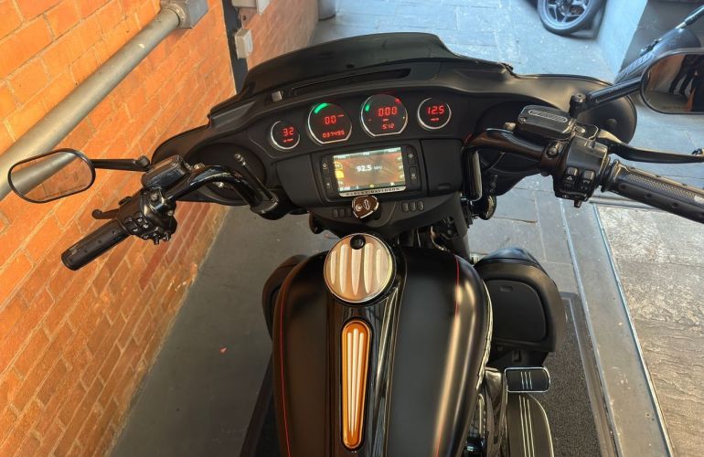 Harley-Davidson Street Glide Special - Foto #4