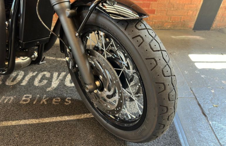 Triumph Bonneville T120 Black 1200 - Foto #6