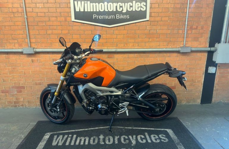 Yamaha MT 09 - Foto #2