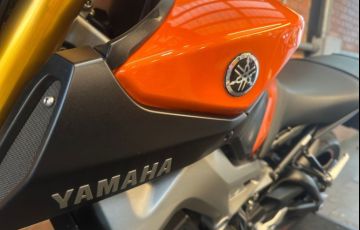Yamaha MT 09 - Foto #7
