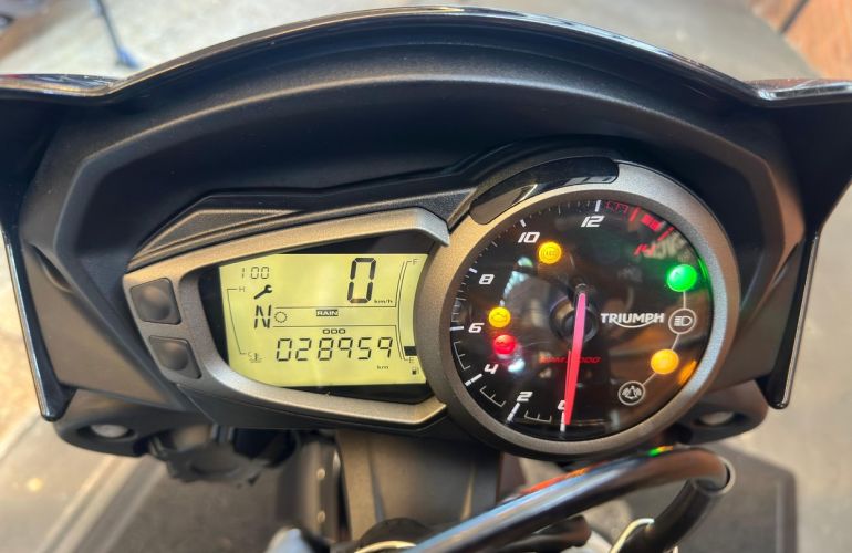 Triumph Street Triple 765 S - Foto #4
