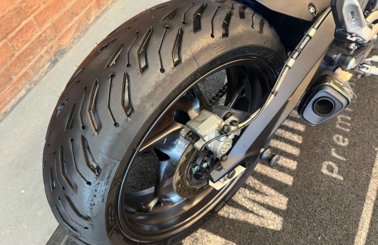 Triumph Street Triple 765 Rs - Foto #10