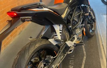 KTM Duke 200 - Foto #6