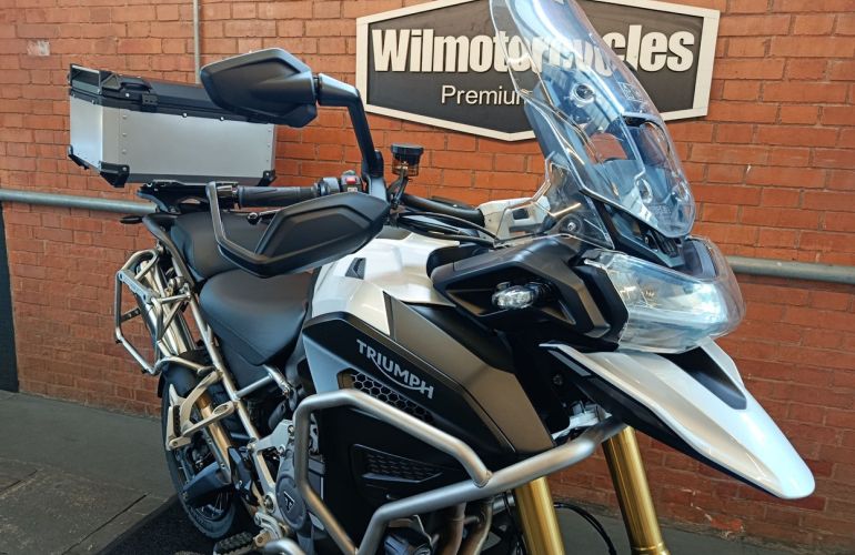 Triumph Tiger 1200 Rally Explorer - Foto #9