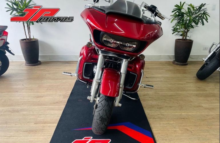 Harley-Davidson Road Glide Ultra - Foto #6