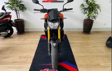 Yamaha MT 09 - Foto #7