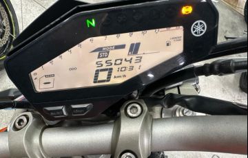 Yamaha MT 09 - Foto #8