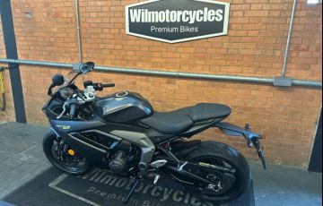 Triumph Daytona 660 - Foto #7
