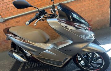 Honda Pcx Dlx - Foto #2