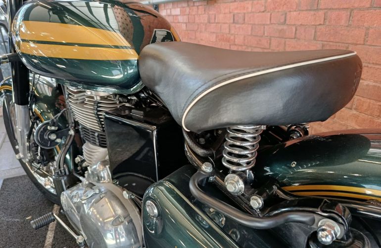 Royal Enfield Classic 500 - Foto #4