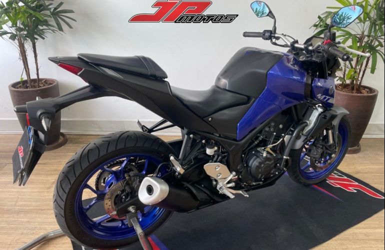 Yamaha MT 03 (ABS) - Foto #4