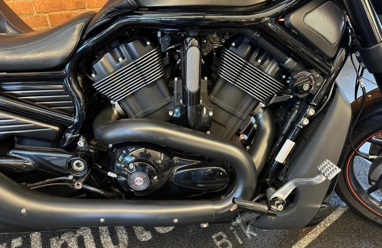 Harley-Davidson Night Rod Special - Foto #9