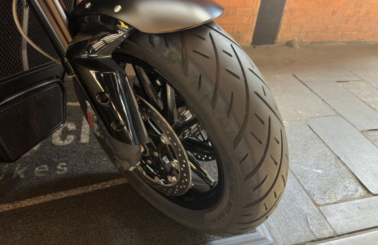 Triumph Rocket Iii Gt - Foto #3