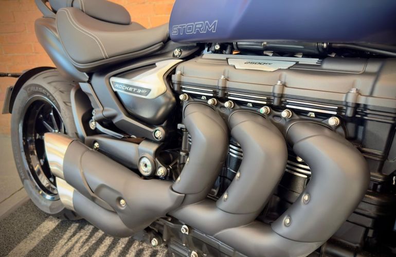 Triumph Rocket Iii Gt - Foto #9