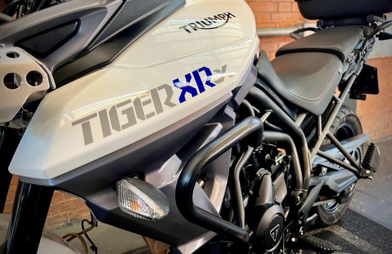Triumph Tiger 800 XRX - Foto #4
