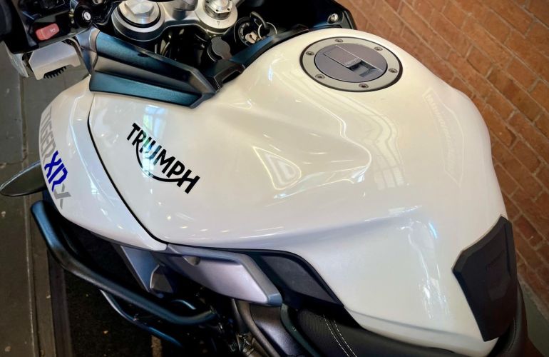 Triumph Tiger 800 XRX - Foto #7