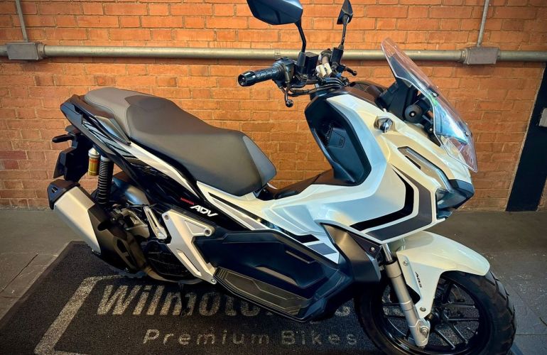 Honda ADV 150 - Foto #2