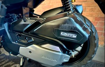 Honda ADV 150 - Foto #9