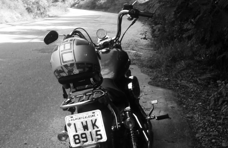 Harley-Davidson XL 1200 Custom CB - Foto #2