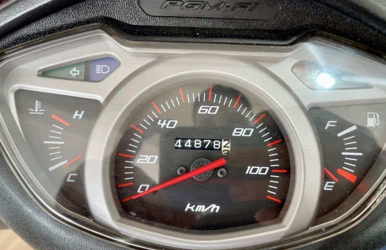 Honda Lead 110 - Foto #8