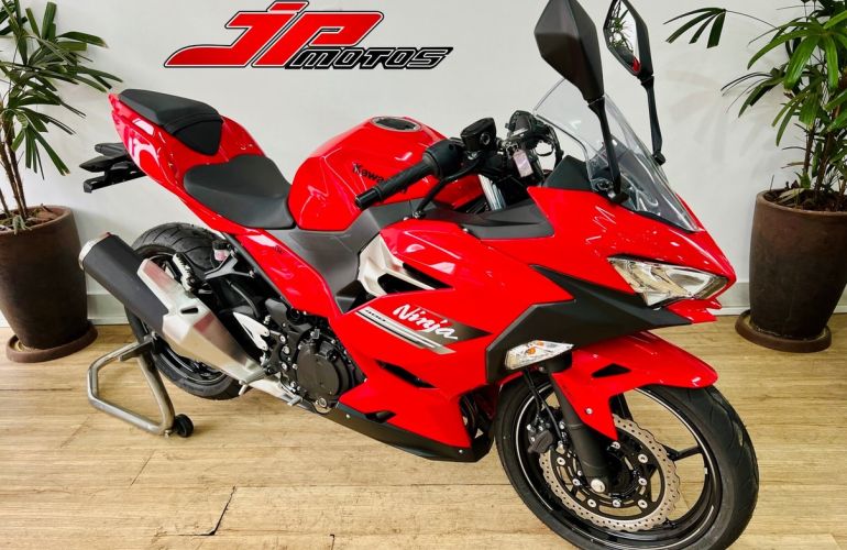 Kawasaki Ninja 400 - Foto #1