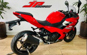 Kawasaki Ninja 400 - Foto #3