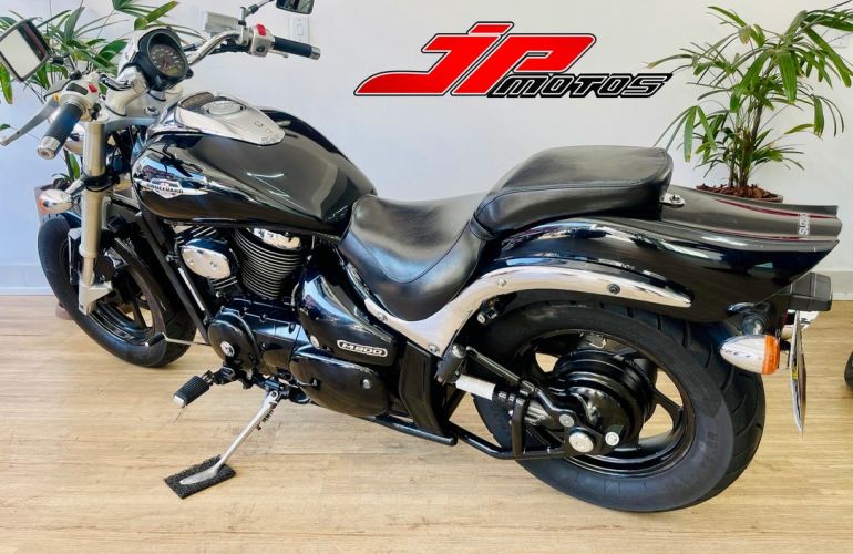 Suzuki Boulevard M800 - Foto #4
