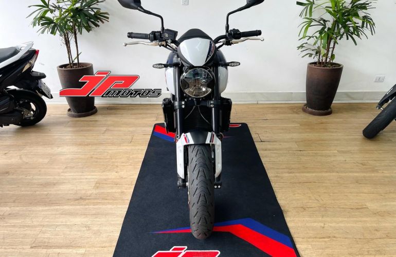 Triumph Trident Tribute - Foto #3