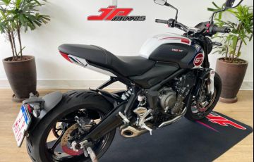Triumph Trident Tribute - Foto #5