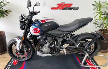 Triumph Trident Tribute - Foto #7
