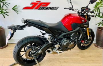 Yamaha MT 09 - Foto #3