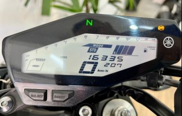 Yamaha MT 09 - Foto #8