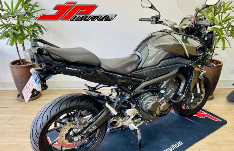 Yamaha MT 09 Tracer - Foto #3