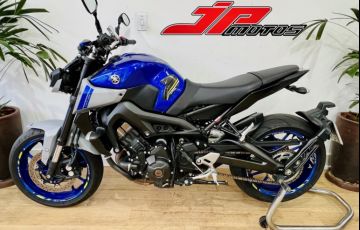 Yamaha MT 09 - Foto #5