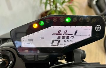 Yamaha MT 09 - Foto #8