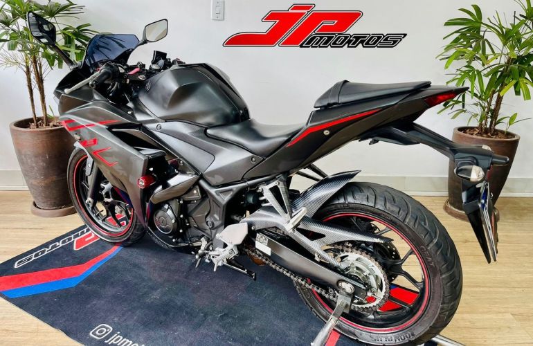 Yamaha YZF R3 (ABS) - Foto #4