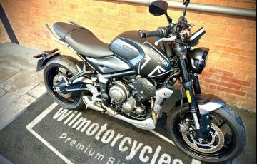 Triumph Trident 660 - Foto #4