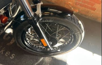 Royal Enfield Interceptor - Foto #10