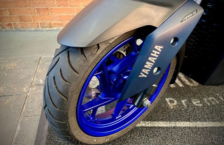 Yamaha Xmax Abs - Foto #10