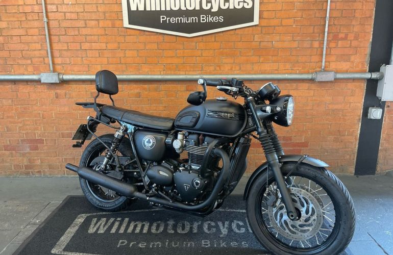 Triumph Bonneville T120 Black 1200 - Foto #1